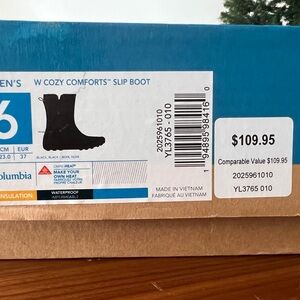 Columbia Women's Black Cozy Slip Boot
